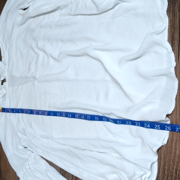 Free People Drift Away Cold Shoulder Tunic Size Small in White - Picture 7 of 7